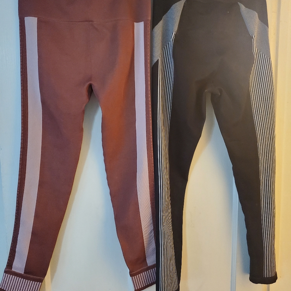 Fabletics Leggings - Picture 2 of 5